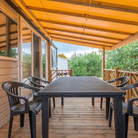 Mobile Le Montourey Forum 80 * Fréjus