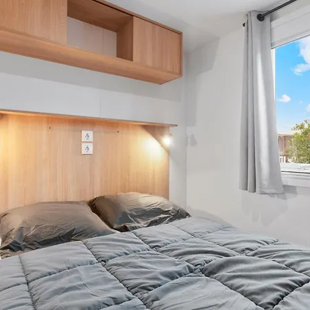 Feriepark Mobile Le Montourey Forum 80