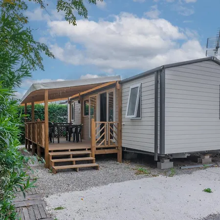 Mobile Le Montourey Forum 80 Fréjus